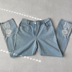 Vintage light wash denim embroidered jeans